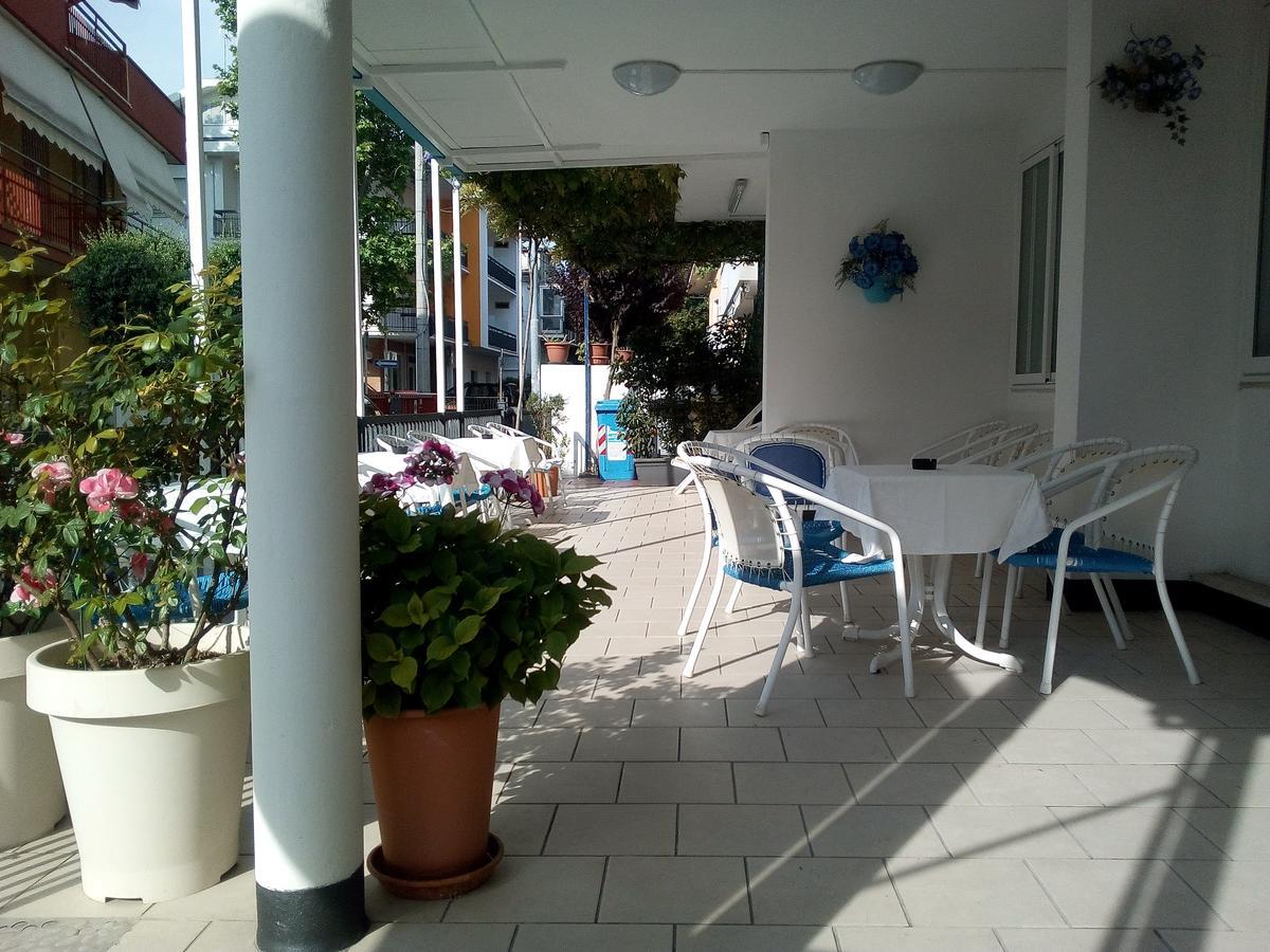 Atene Albergo リッチョーネ エクステリア 写真